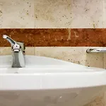 ホテル マジェスティ 4*