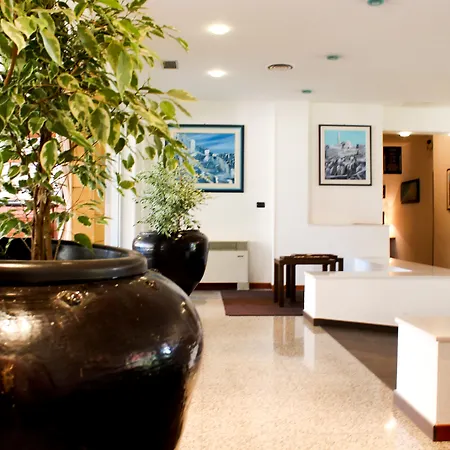 Готель Majesty 4*