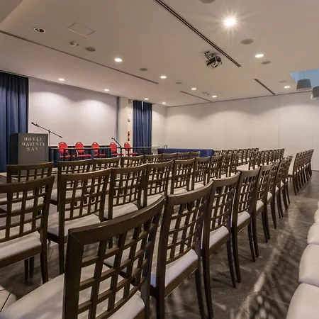 Majesty Hotel Bari