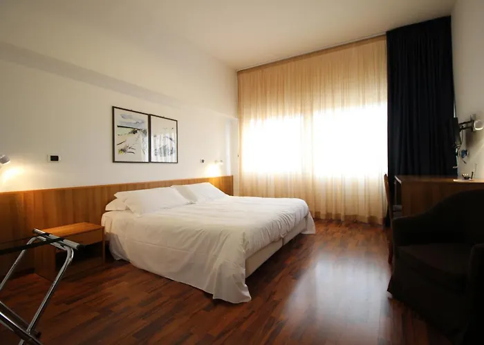 Majesty 4* Μπάρι