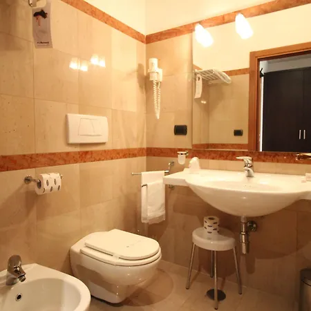 Majesty Hotel Bari