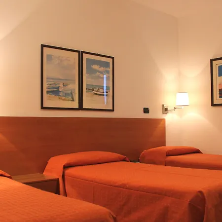 Majesty Hotel 4*